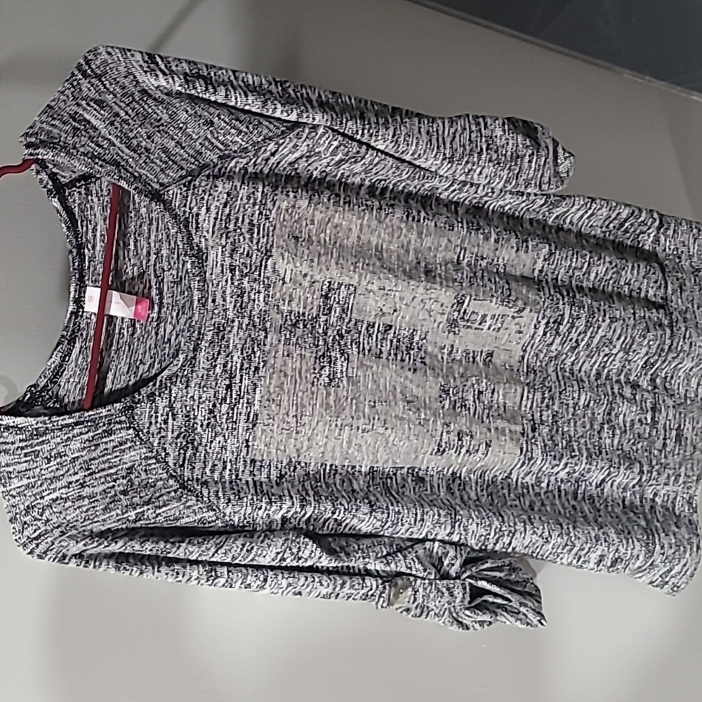 Gray and White Knit Top